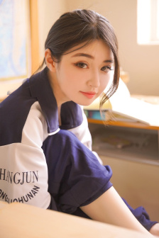 爸爸不在家后妈照顾继子